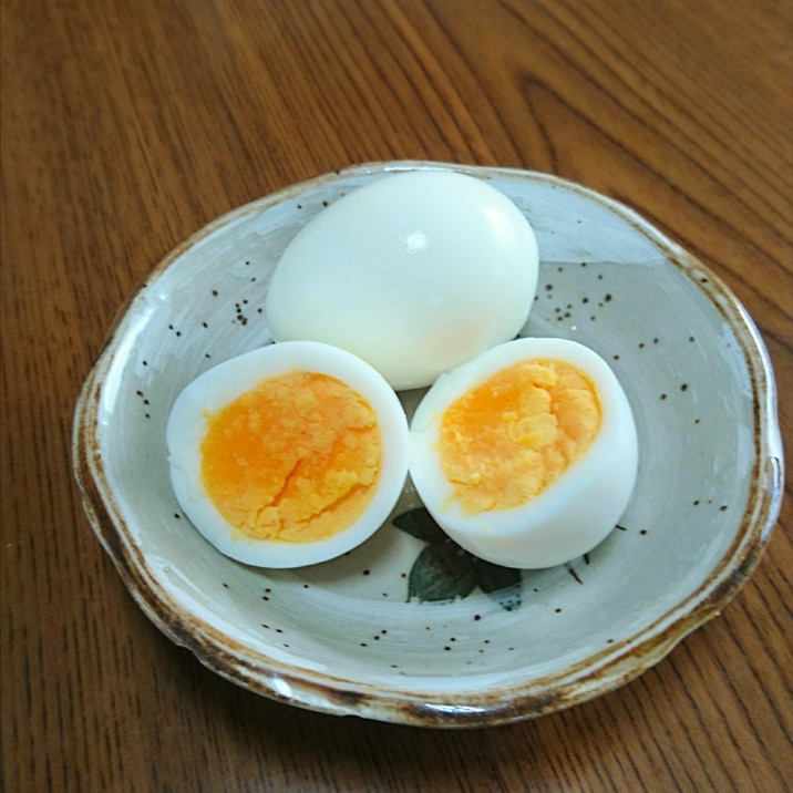 ゆで卵(黄身固めの白身柔らかい) 大人 子供 1歳